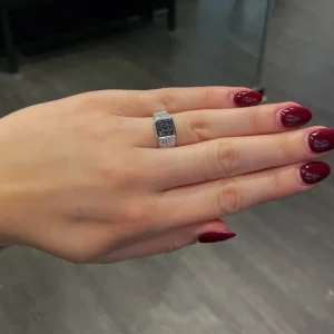 Black & white diamonds