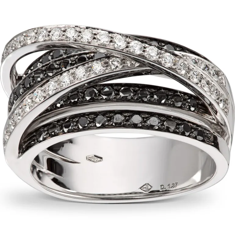 black_and_white_diamantri_1.webp Black and white diamantring