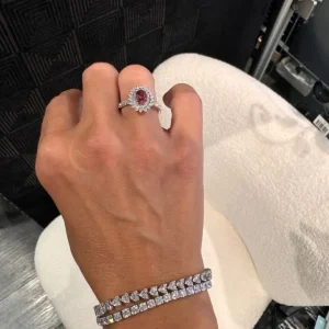 Diamantring 0,64 ct med rosa safir – One of a kind