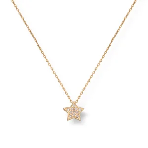 Gullkjede med diamantstjerne