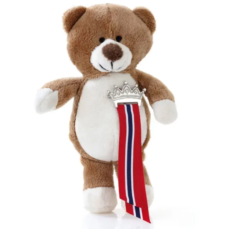 mai_slyfe_bamse_0.webp 17. Mai sløyfe bamse