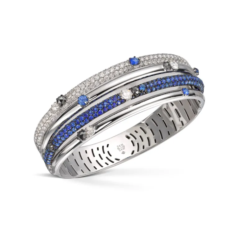 one_of_a_kind__armring_me_0.webp One of a kind – armring med safirer