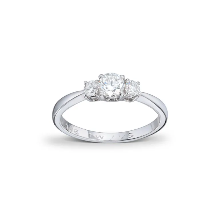 stens_diamantring__ct_0-1.webp 3-stens diamantring 0,46 ct.