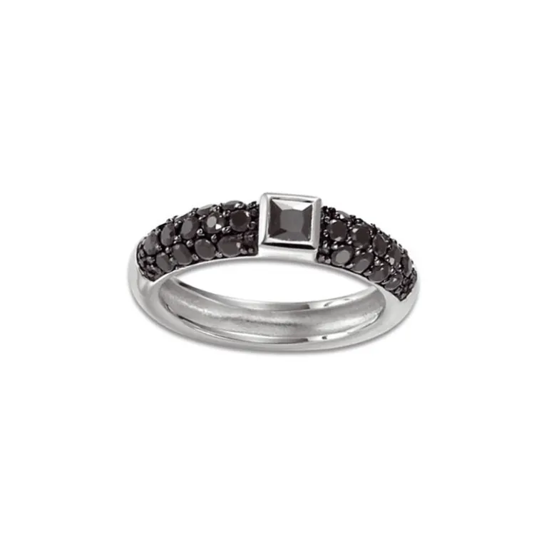 zirkonia_ring__svart_0.webp Zirkonia ring – svart